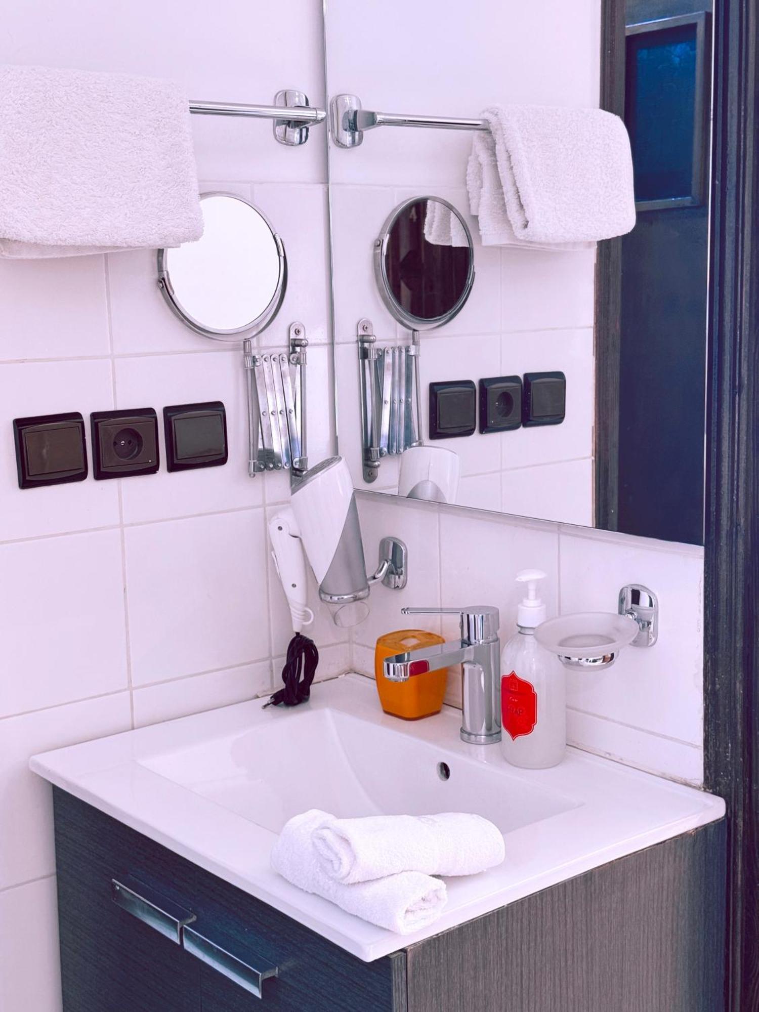 Chay - Appartements A Varzazate Kültér fotó